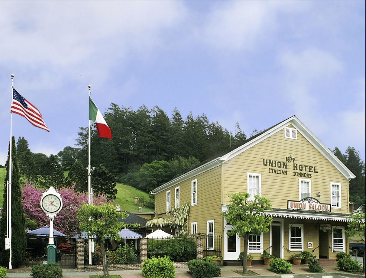 Image of an historic hotel